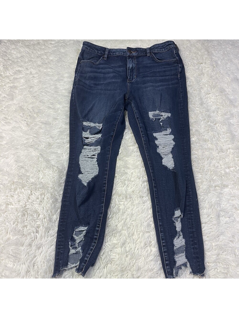 American Eagle Women’s Super High Rise Jegging Raw Hem 16 Short